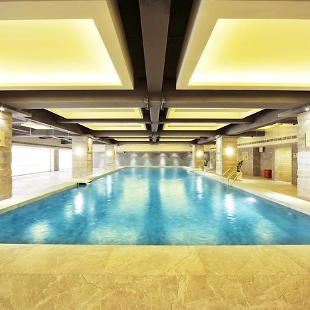 Royal Suites & Towers 武漢市 エクステリア 写真