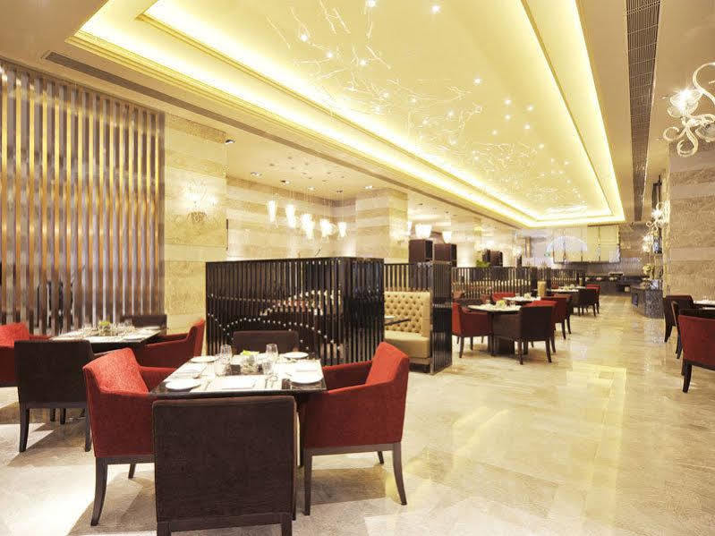 Royal Suites & Towers 武漢市 エクステリア 写真